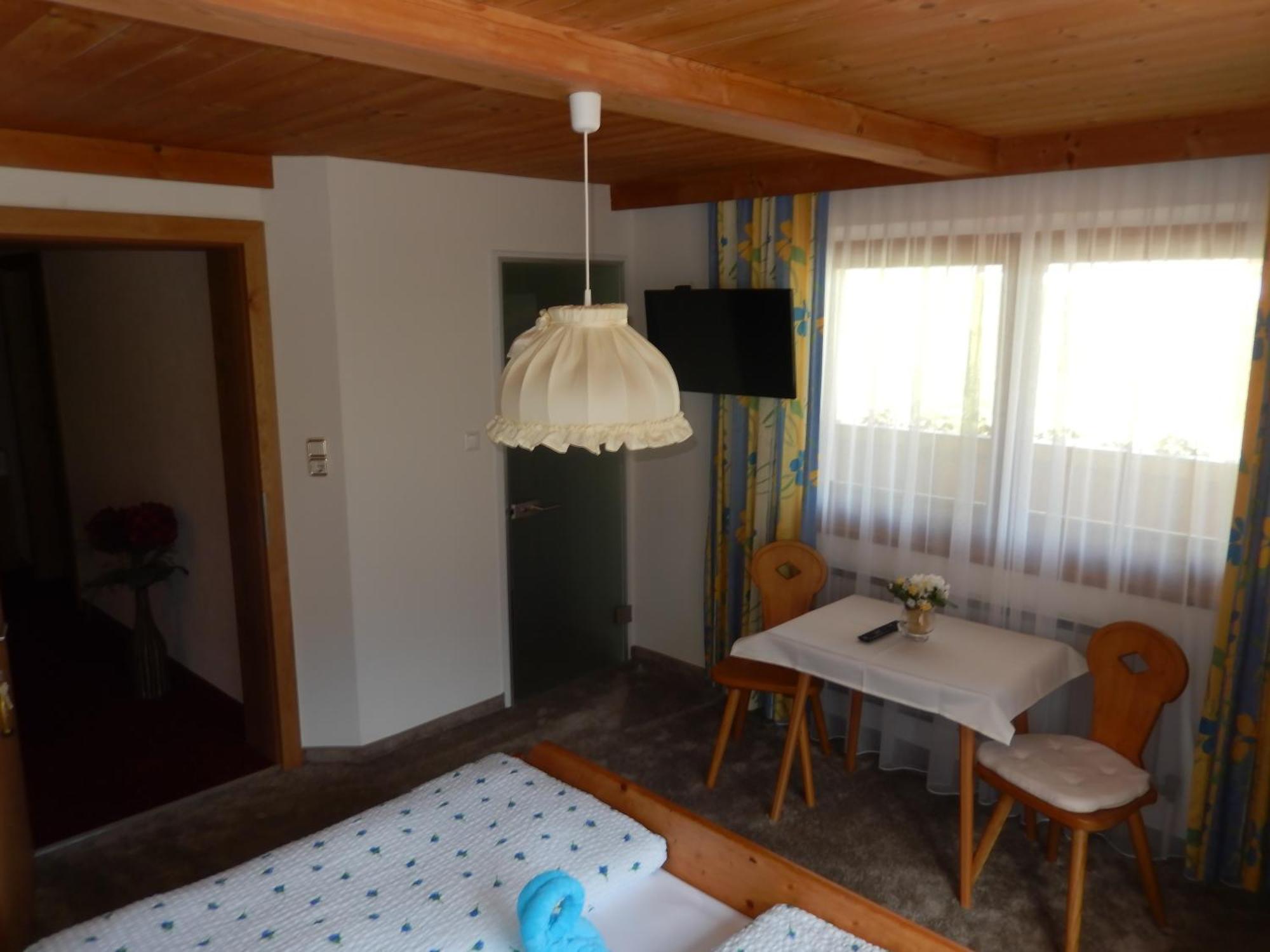 Gaestehaus Lukasser Hippach Habitación foto